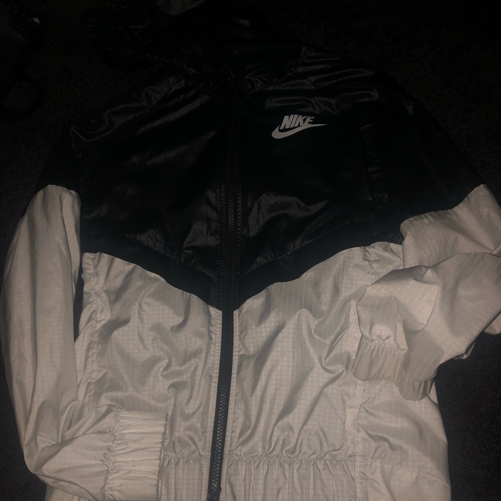 Nike windbreaker